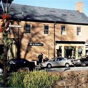 The Fife And Drum Inn